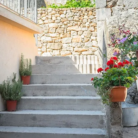 Apartamento Pod Kastilom Jelsa (Hvar)